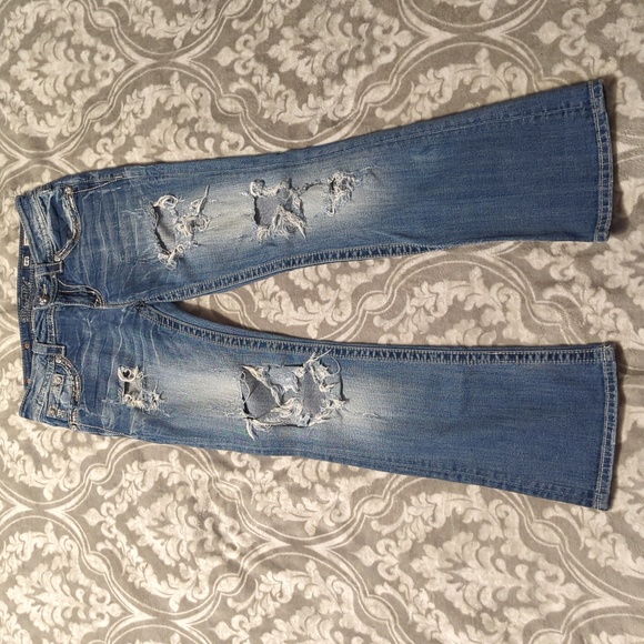 Miss Me Denim - Cute Ripped Miss Me Jeans